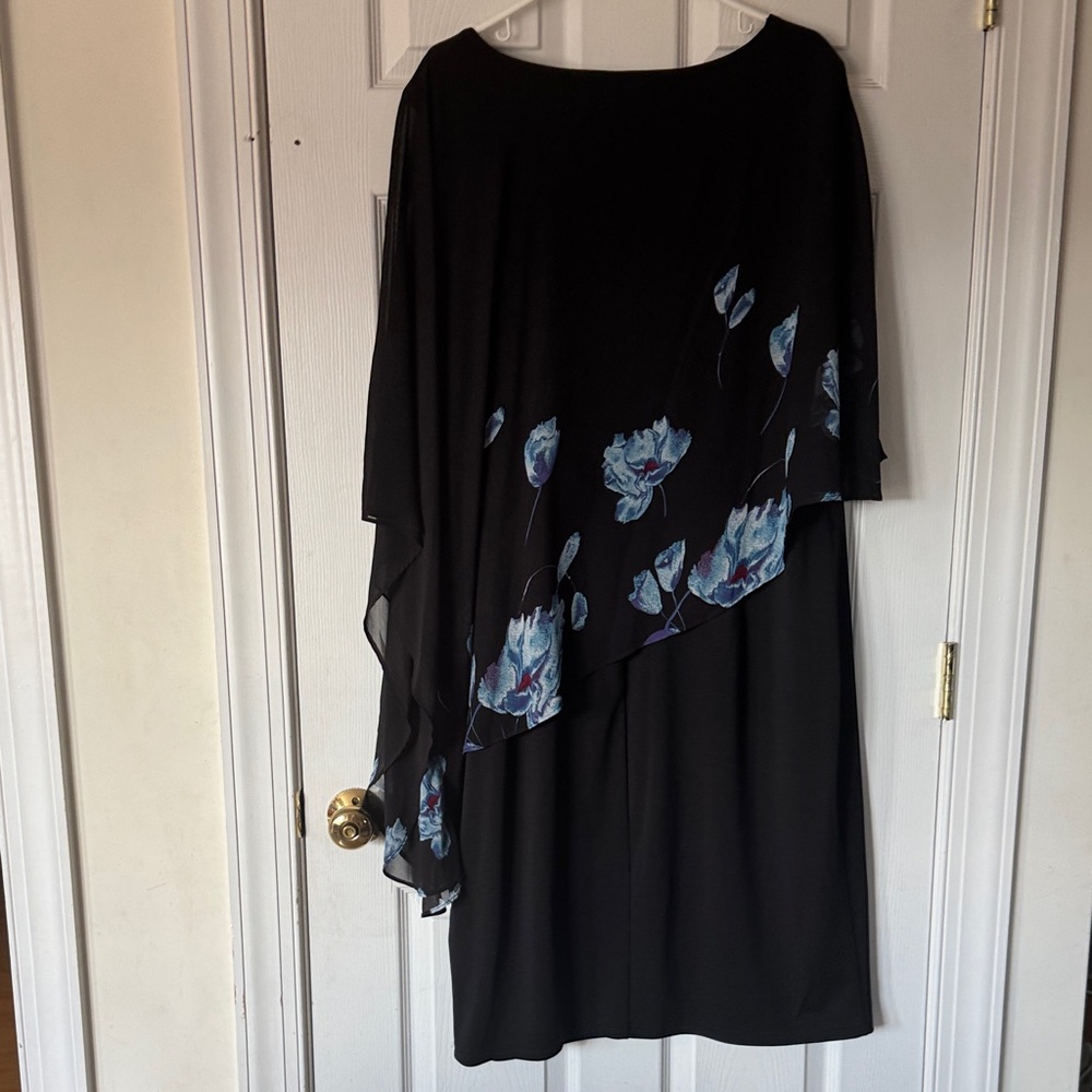 Hanna Nikole Classy Black w/blue flowers Evening Dress size 22W - Picture 2 of 9